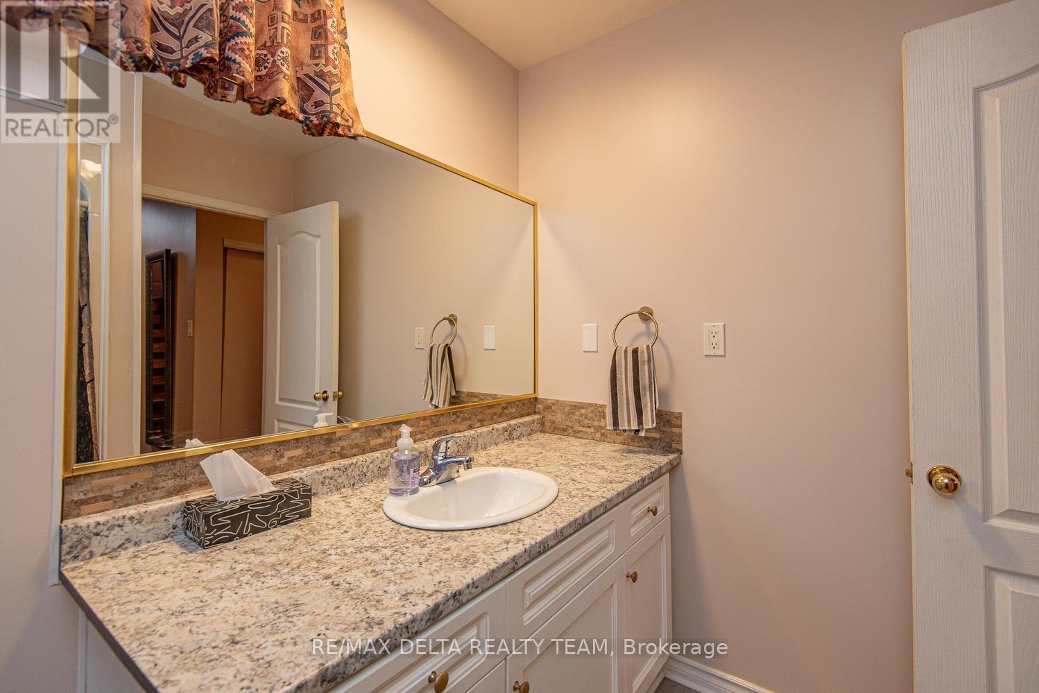 892 Beauchamp Avenue