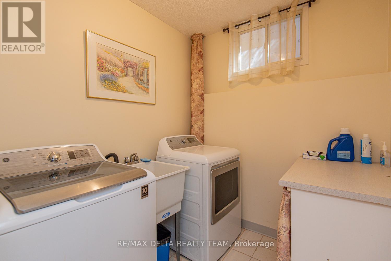 892 Beauchamp Avenue