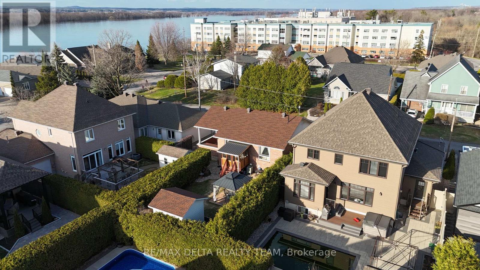 892 Beauchamp Avenue