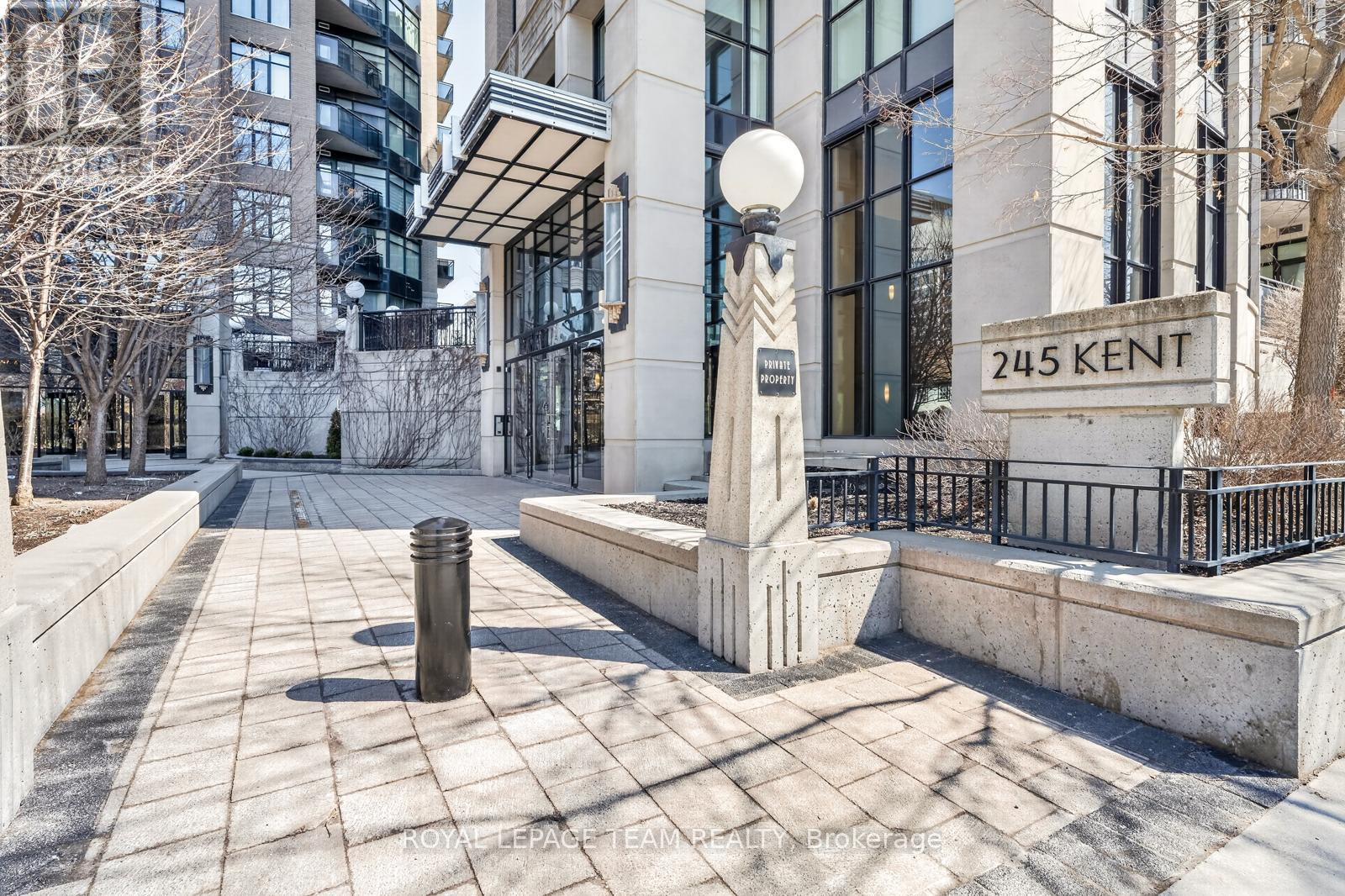 1101 - 245 Kent Street