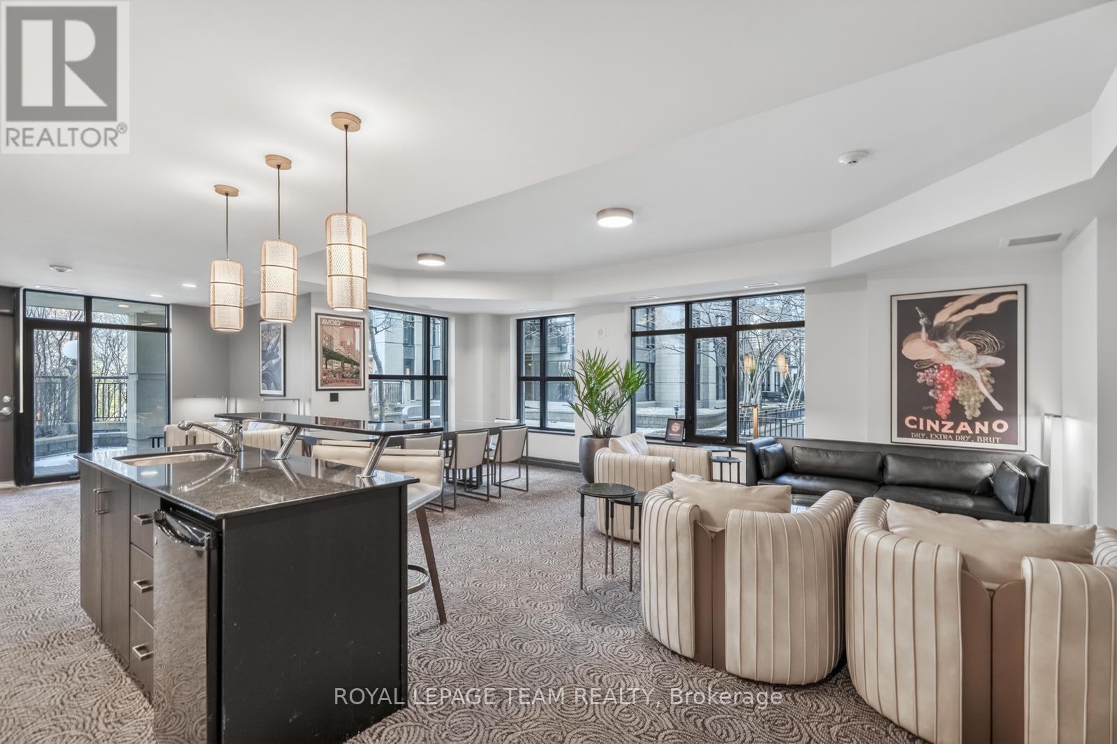 1101 - 245 Kent Street