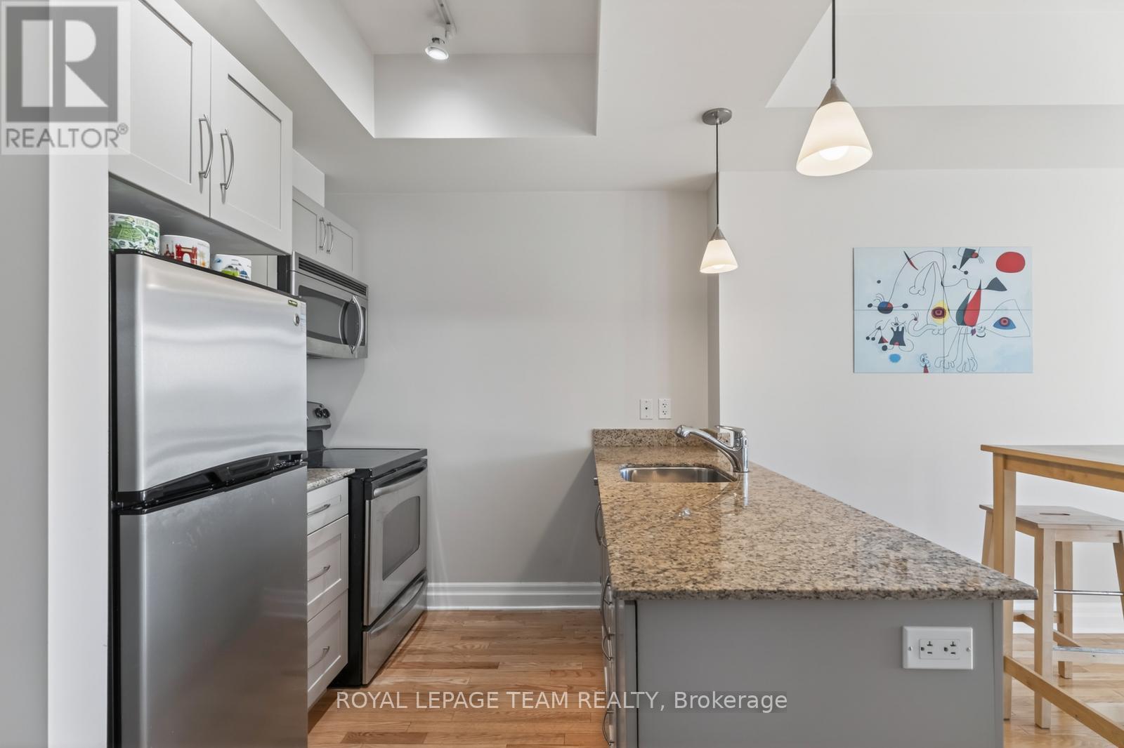 1101 - 245 Kent Street