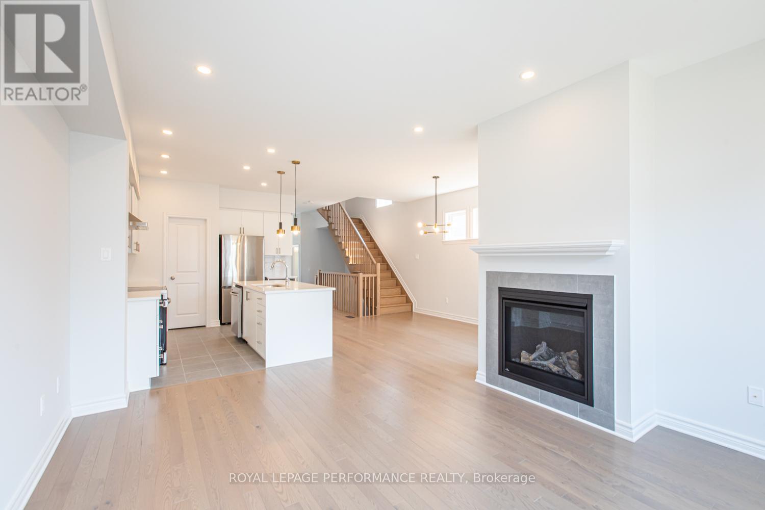 635 Cordelette Circle