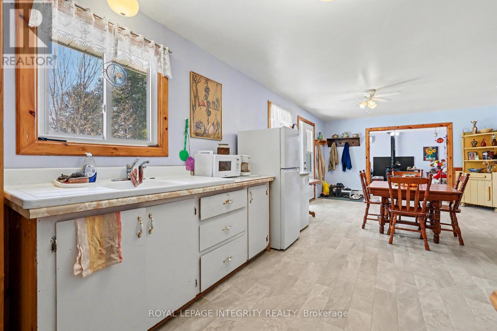 961 11th Concession Road