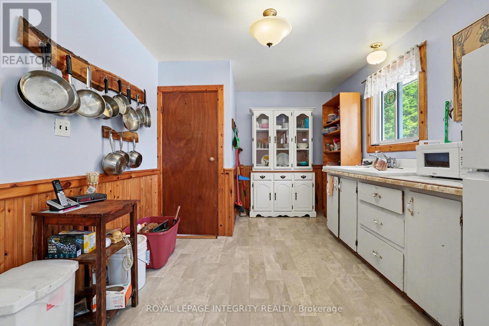 961 11th Concession Road