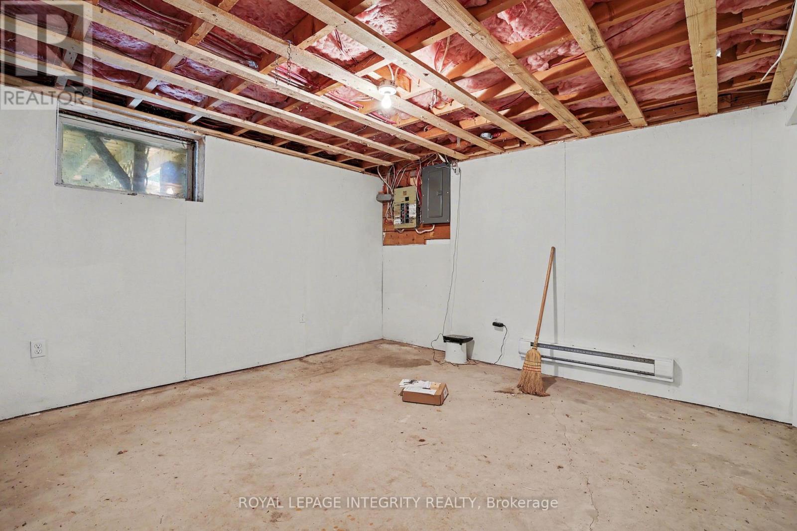 961 11th Concession Road