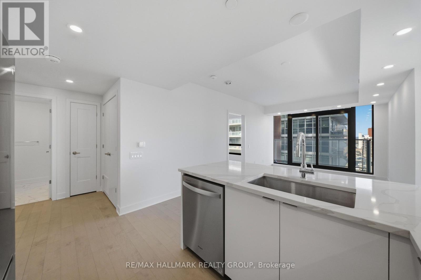 1407 - 180 George Street