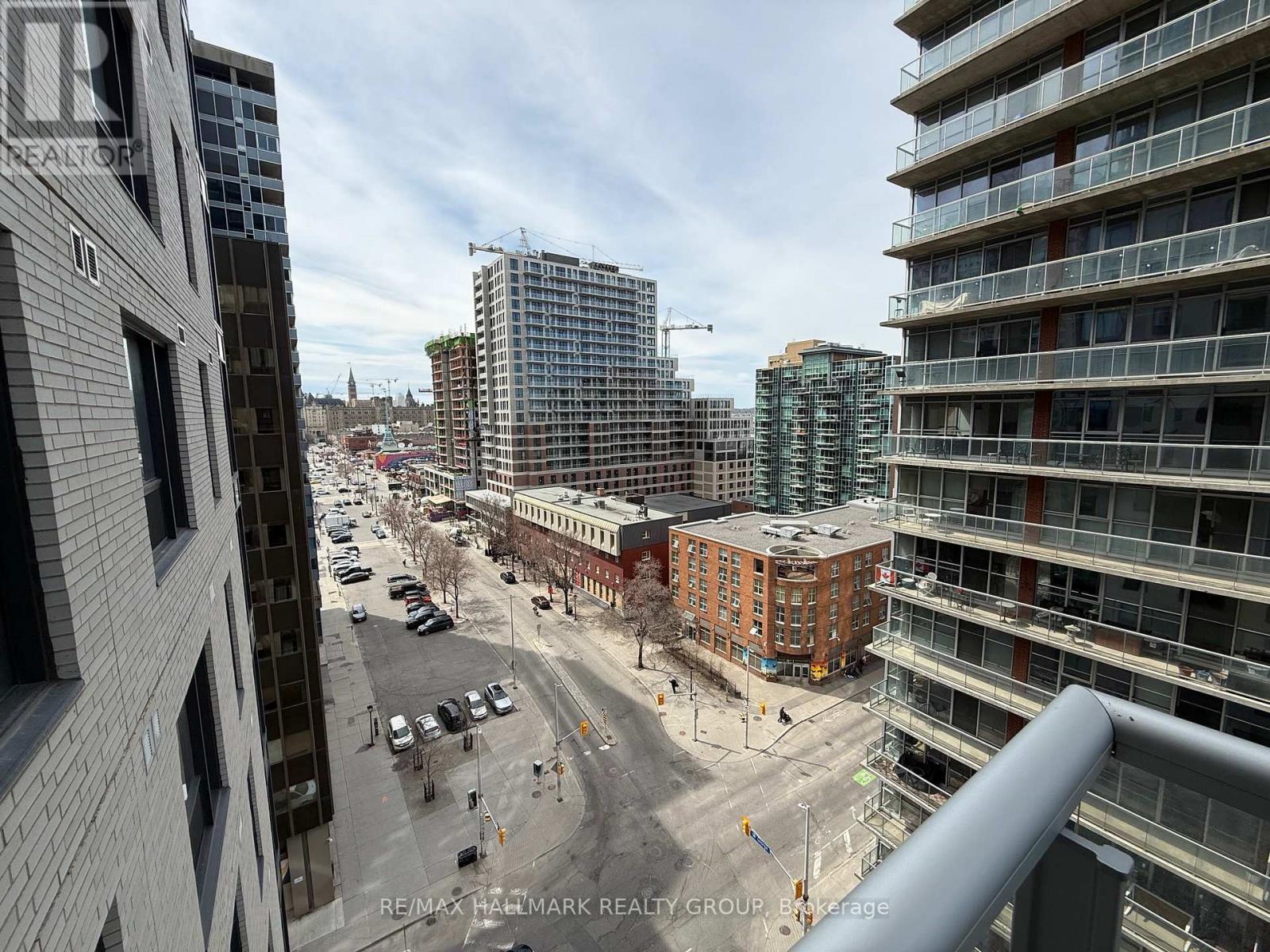 1004 - 180 George Street