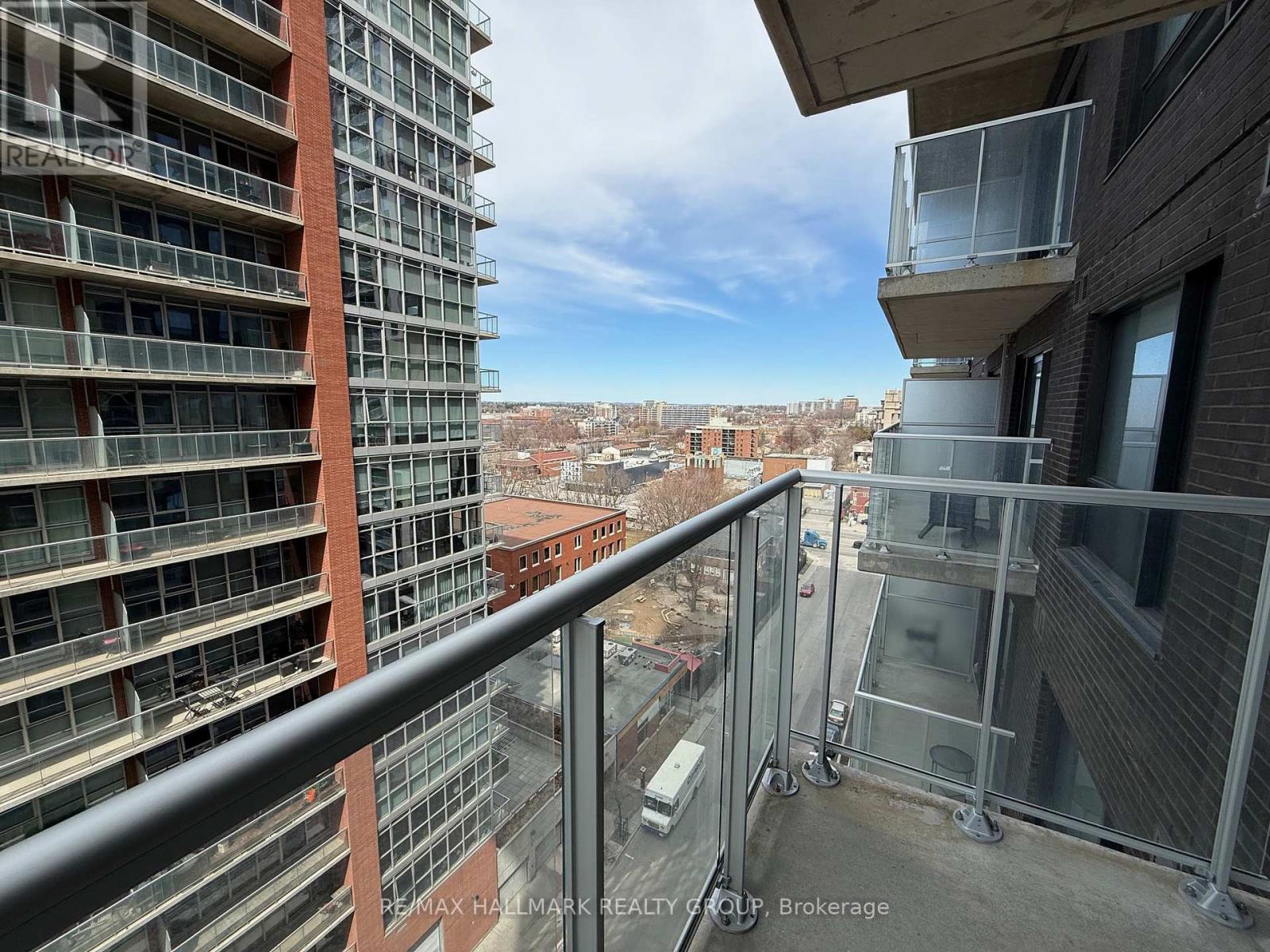 1004 - 180 George Street