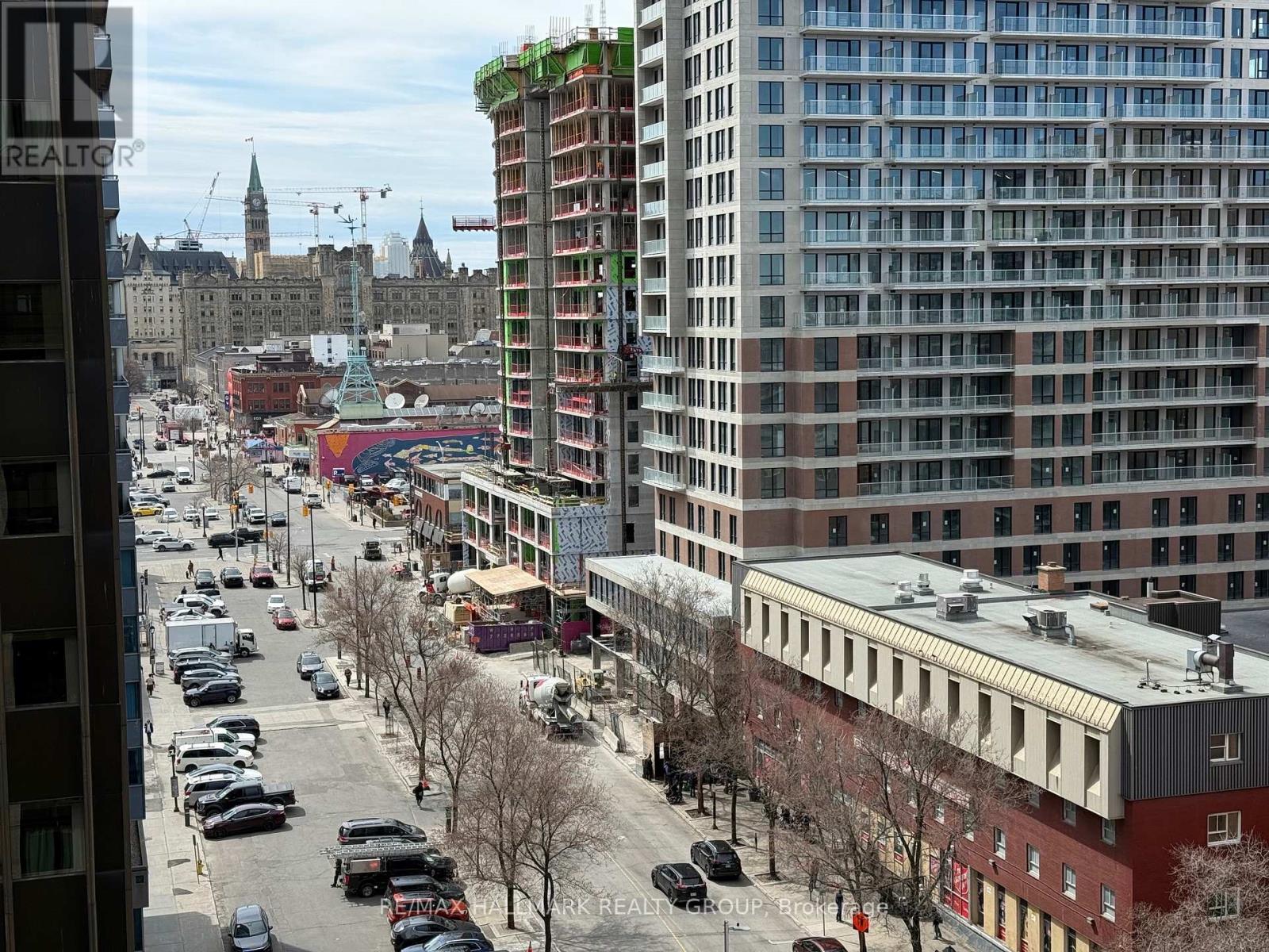 1004 - 180 George Street