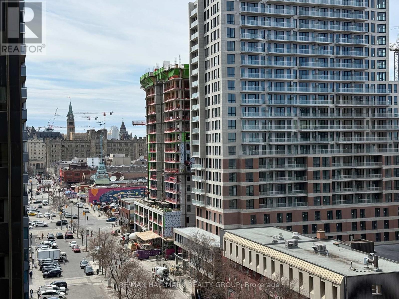 1004 - 180 George Street