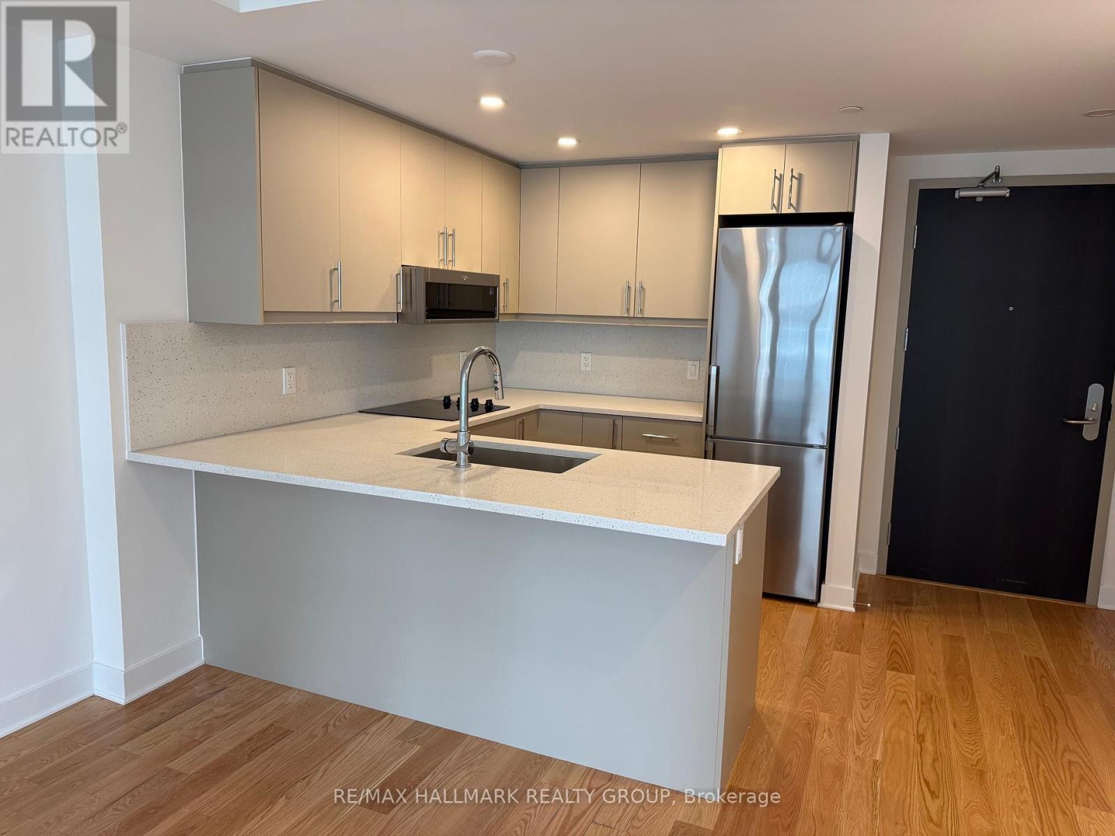 1004 - 180 George Street