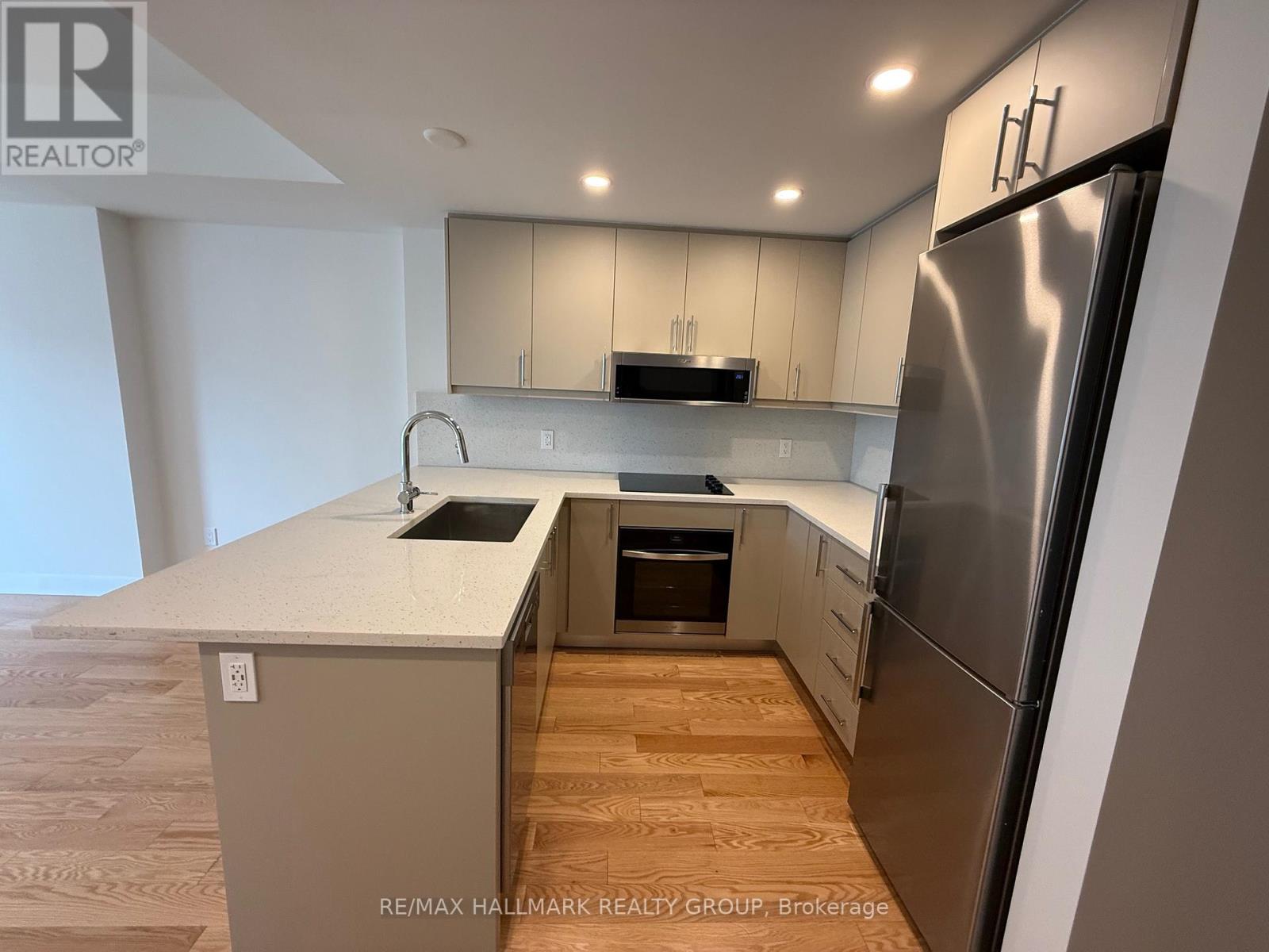 1004 - 180 George Street