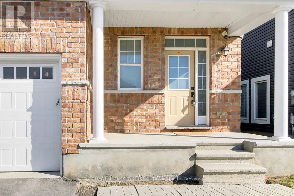 4852 Abbott Street E