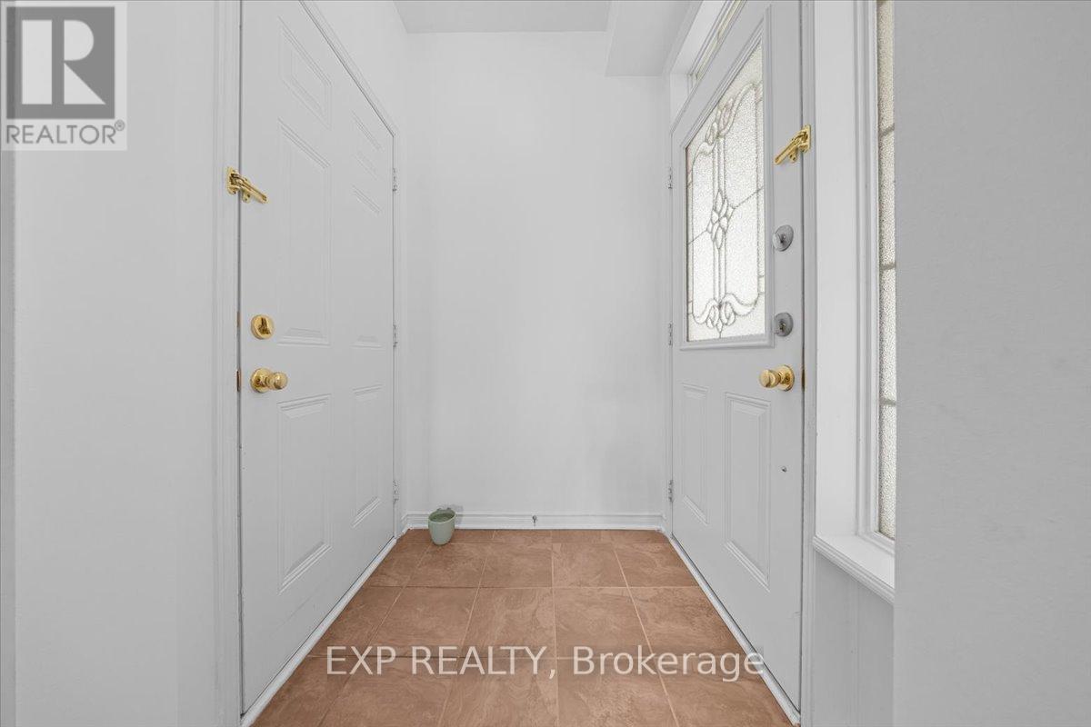 628 Pepperville Crescent