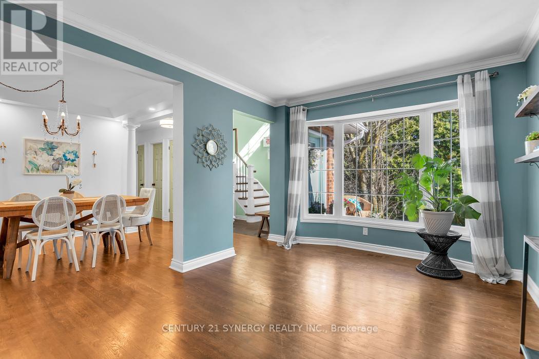 25 Waterton Crescent