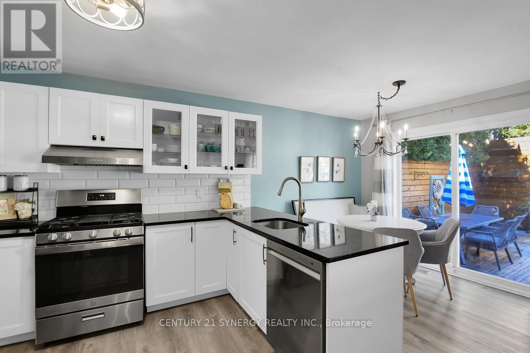 25 Waterton Crescent