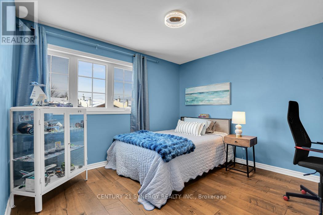 25 Waterton Crescent