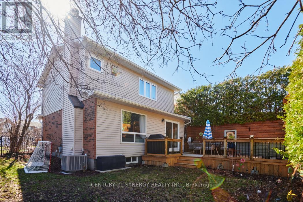 25 Waterton Crescent