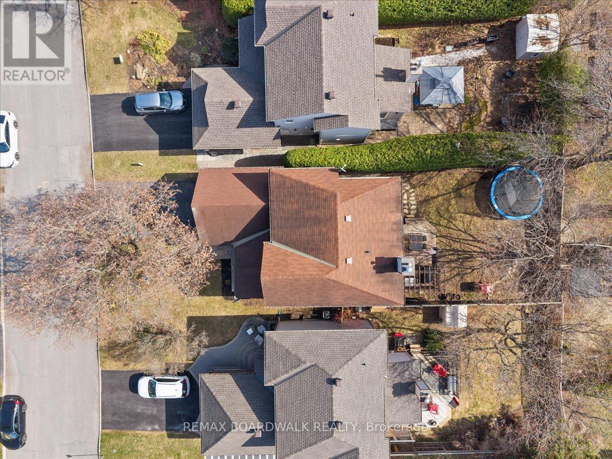 1715 Teakdale Avenue