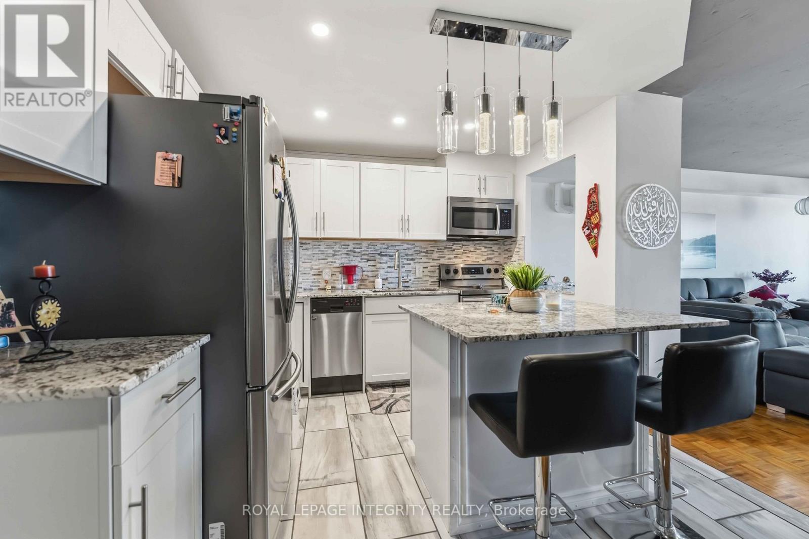 1506 - 158 B Mcarthur Avenue