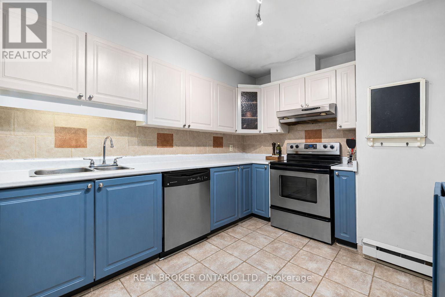 3 - 7 Timberview Way