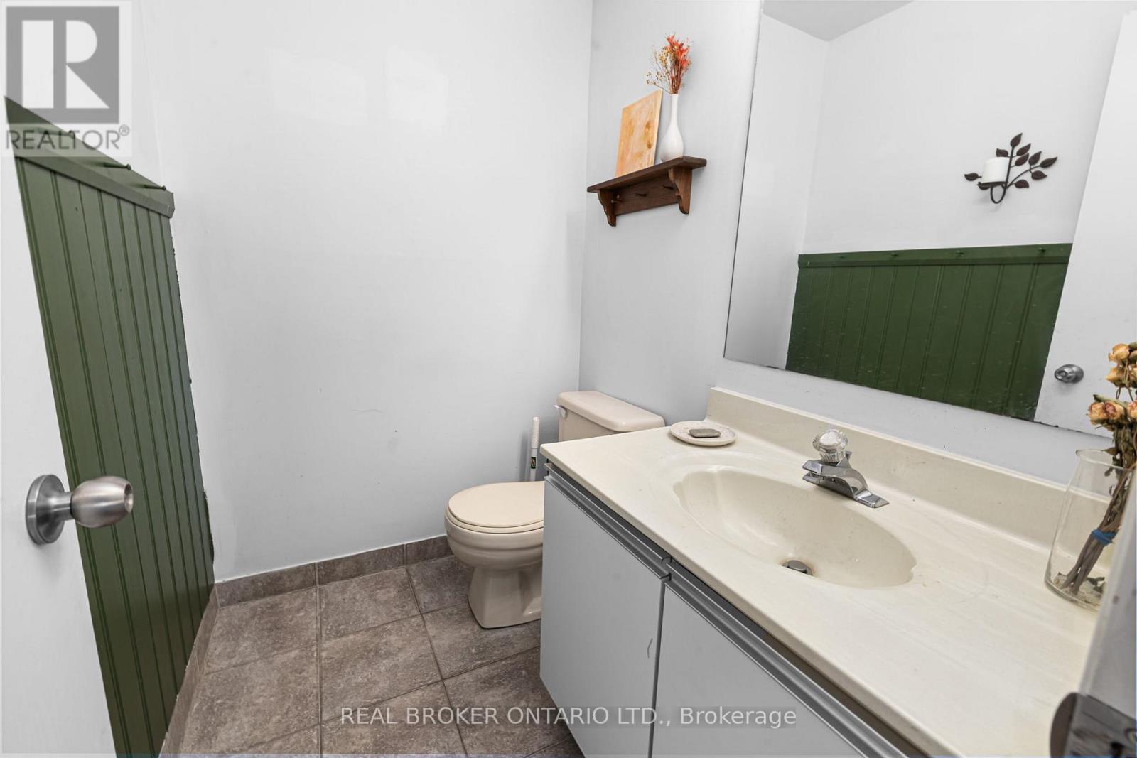 3 - 7 Timberview Way