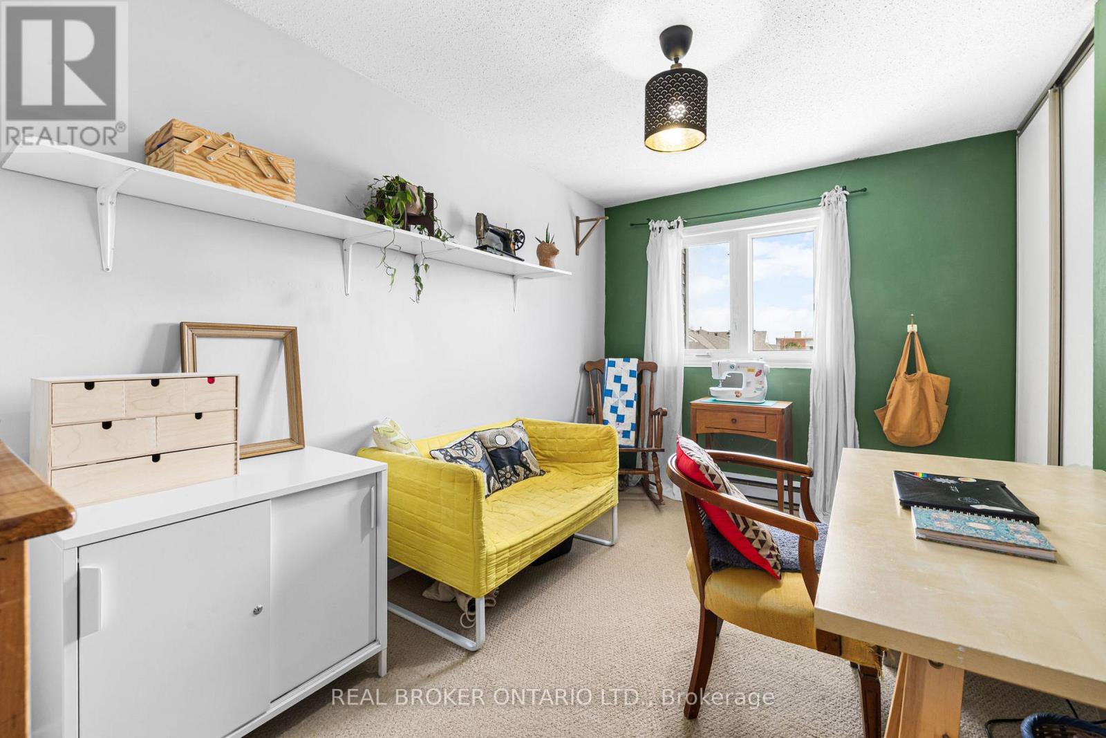 3 - 7 Timberview Way