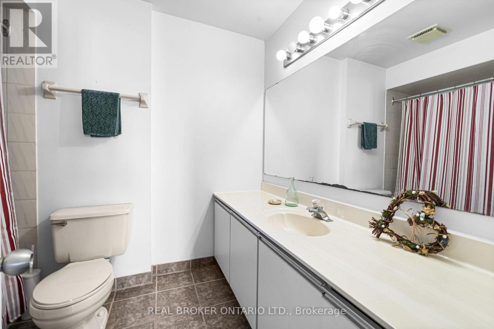 3 - 7 Timberview Way