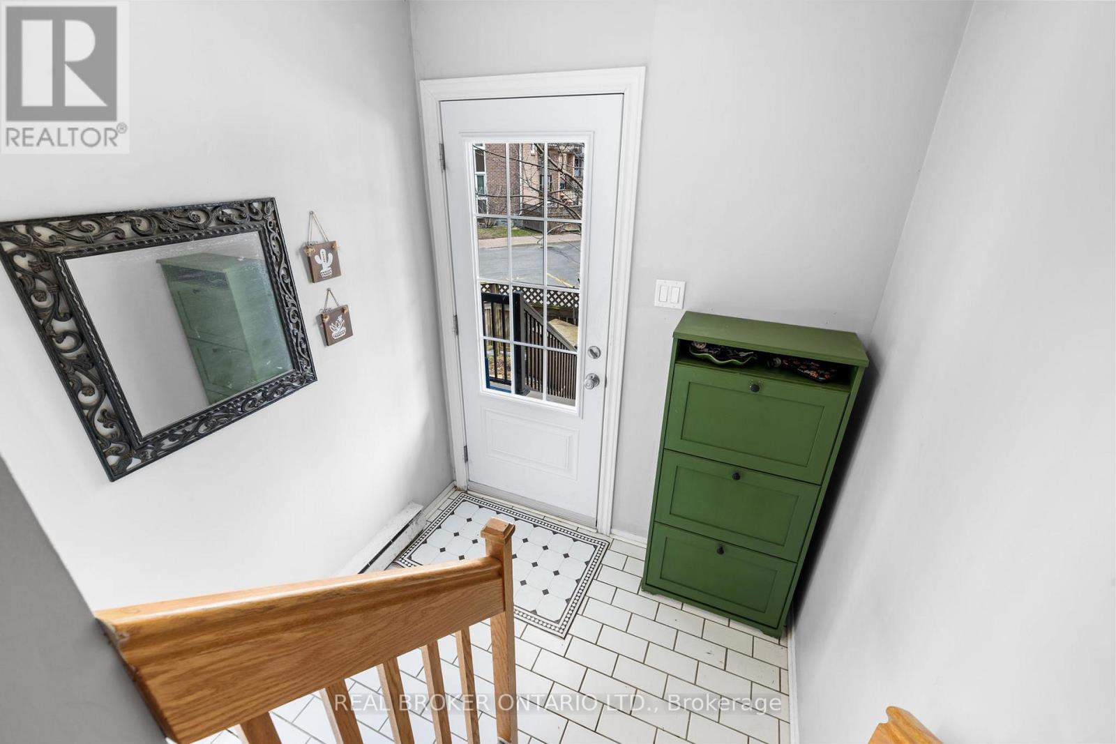 3 - 7 Timberview Way