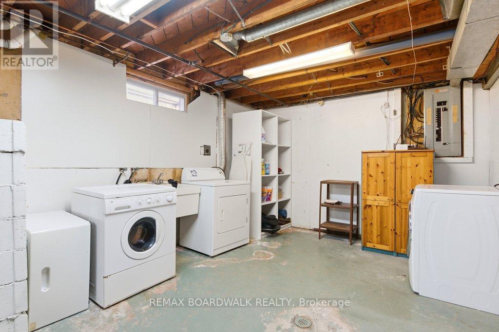 1279 Adirondack Drive