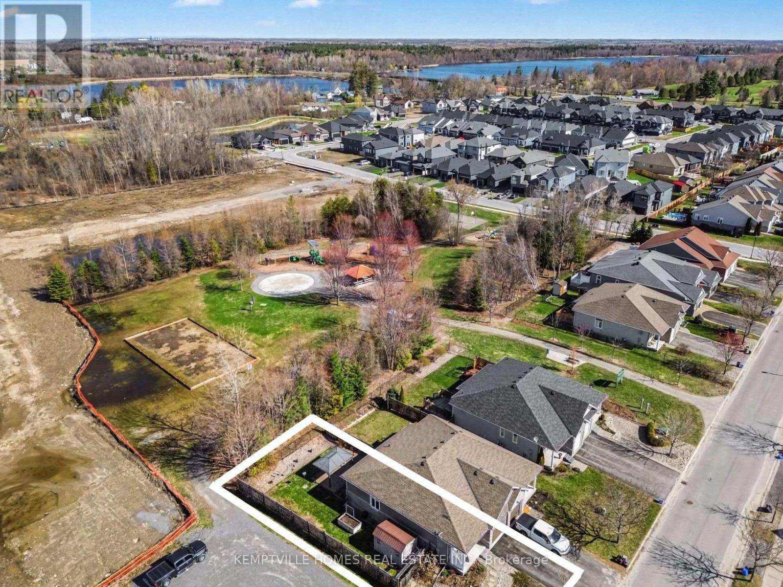 171 Royal Landing Gate