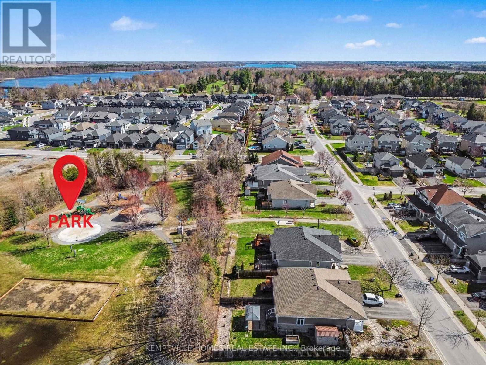 171 Royal Landing Gate