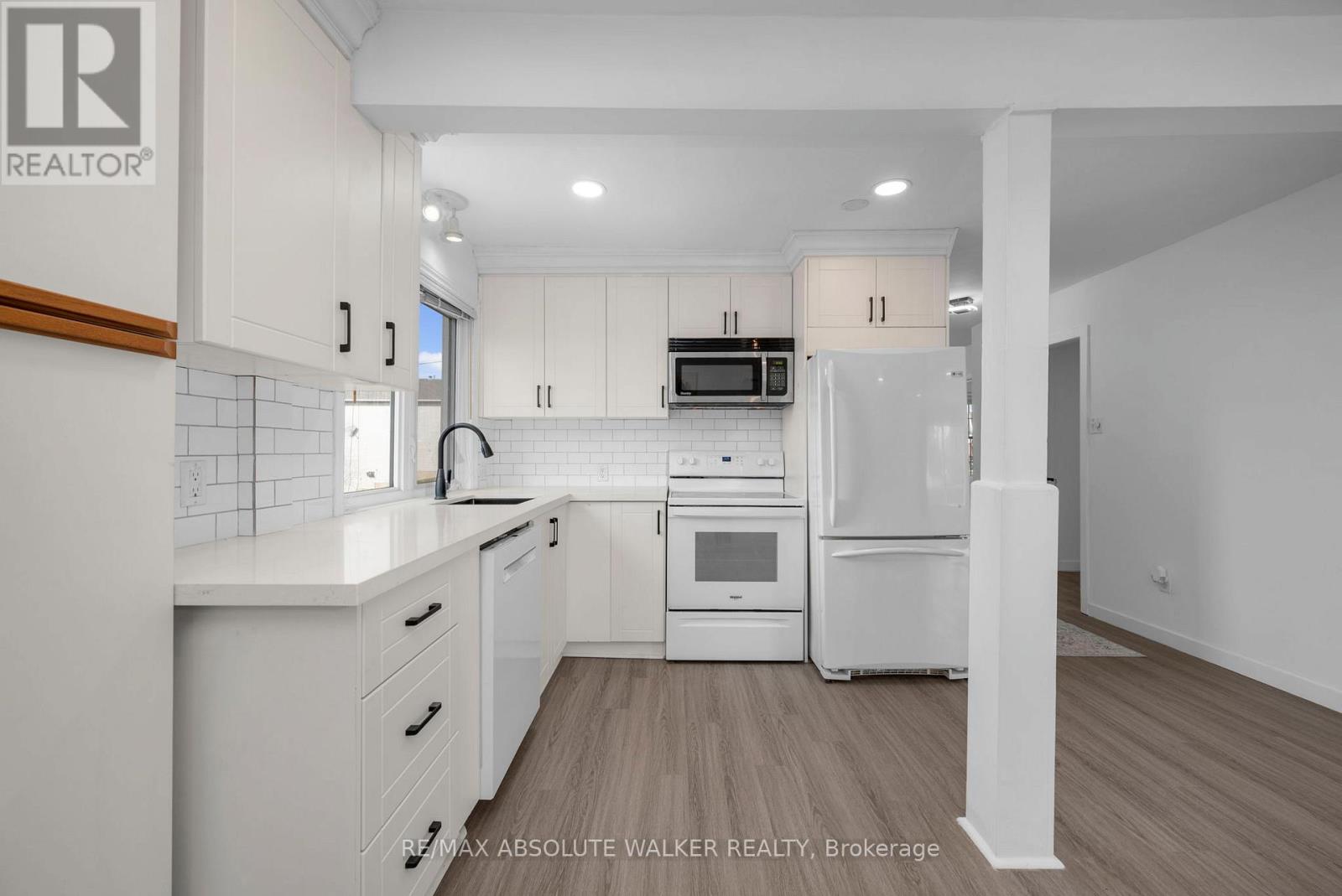 1290 St. Jean Street