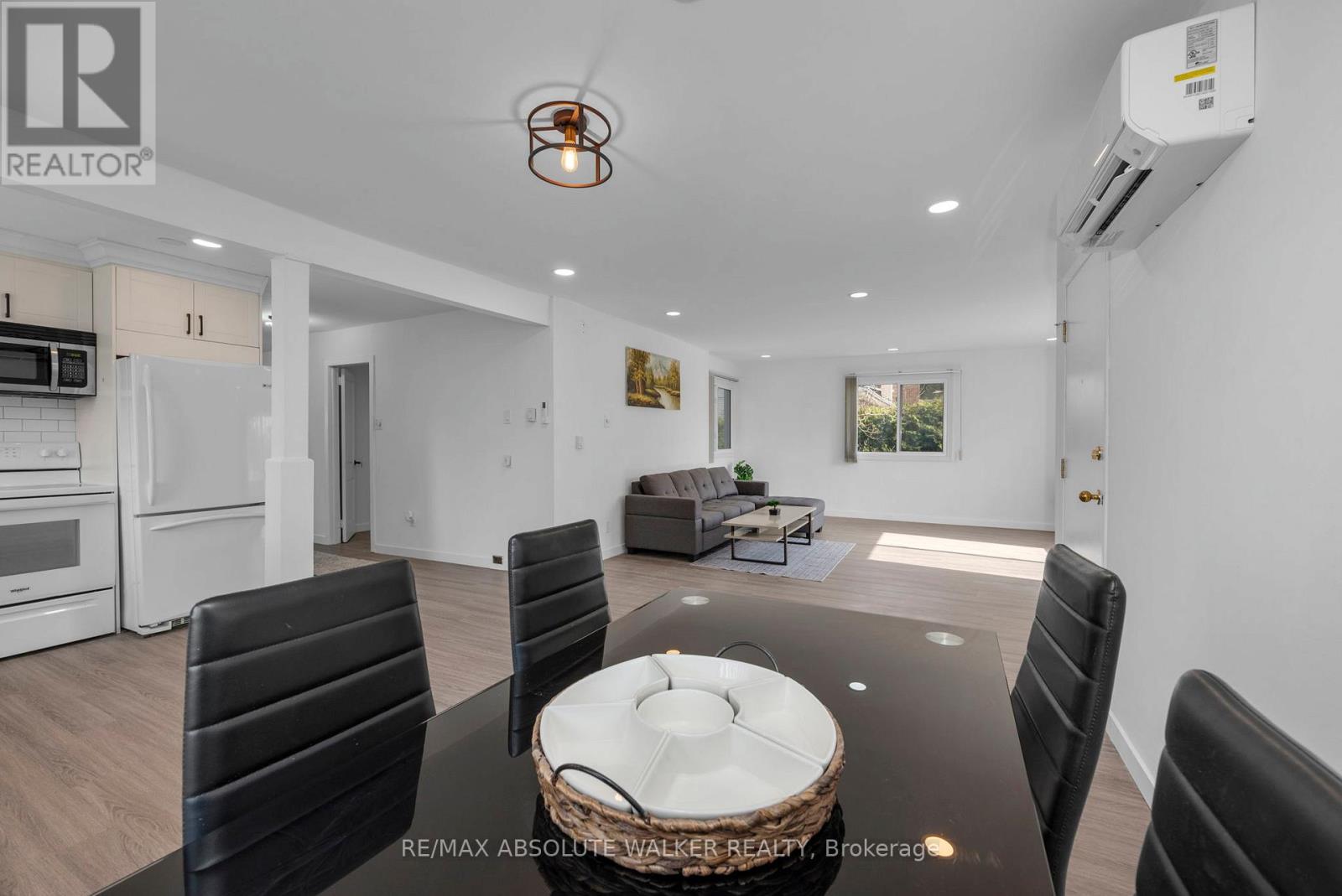 1290 St. Jean Street