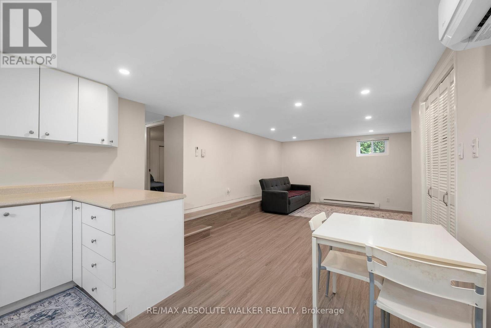 1290 St. Jean Street