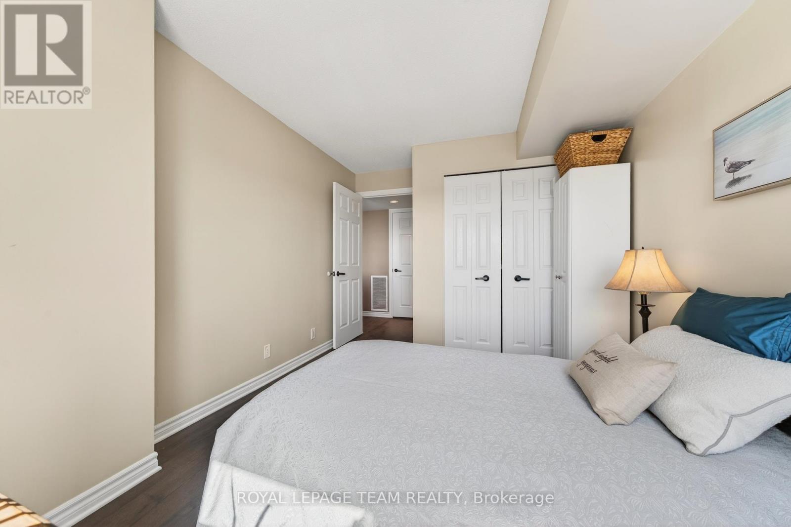 811 - 120 Grant Carman Drive