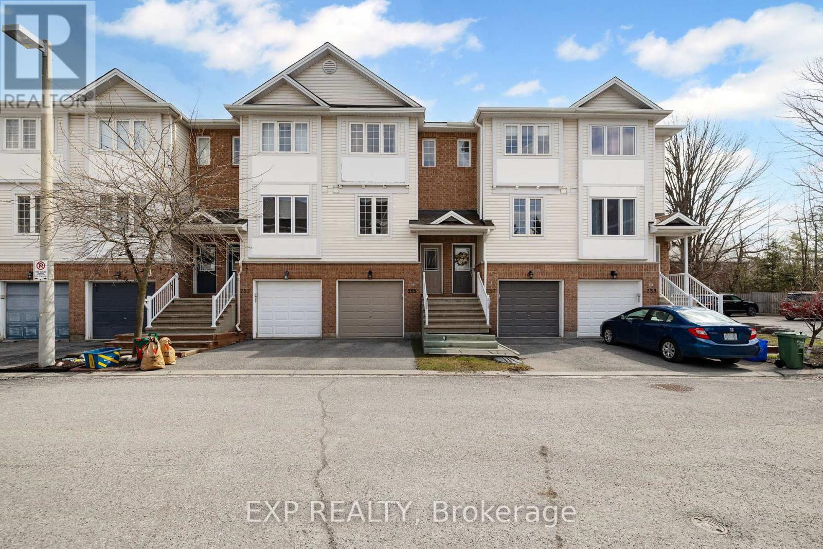 255 Gershwin Private