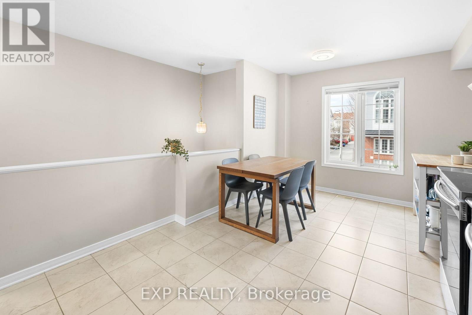 255 Gershwin Private