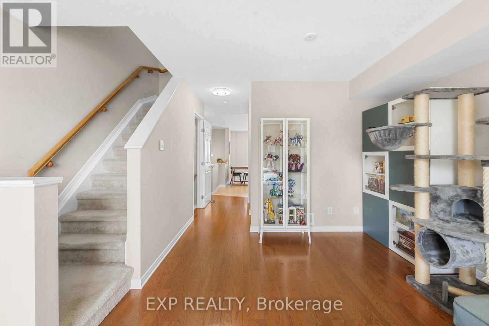 255 Gershwin Private