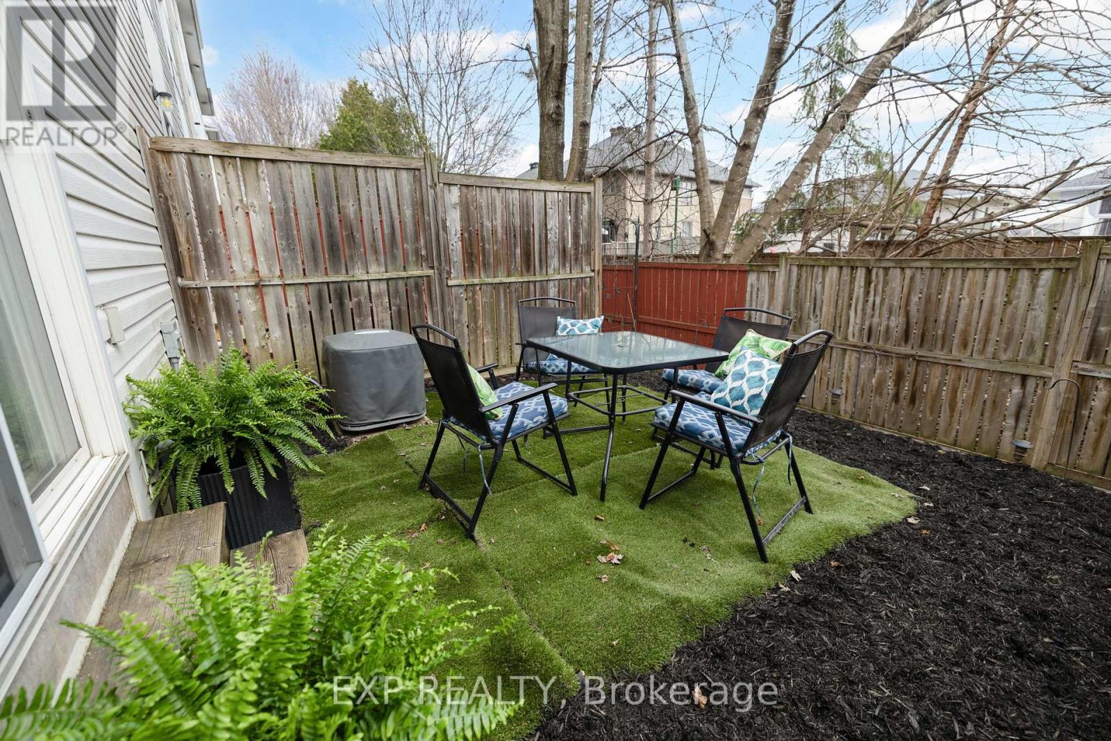 255 Gershwin Private