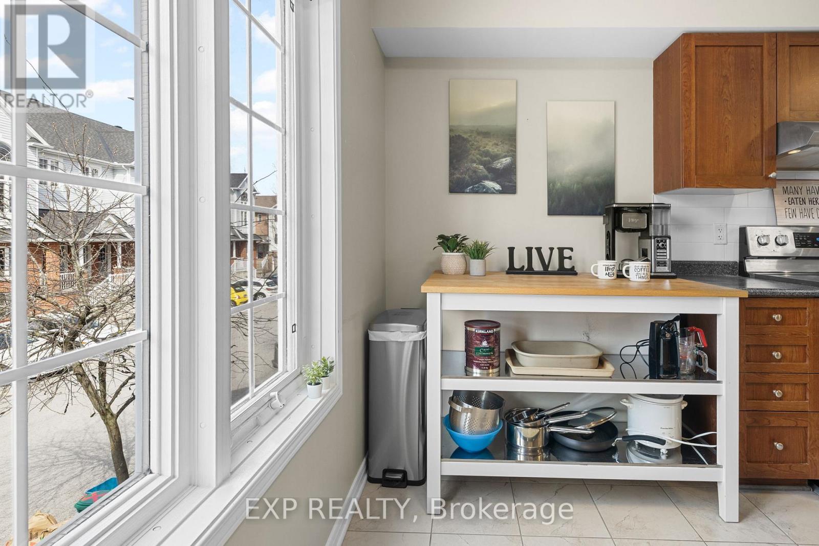 255 Gershwin Private