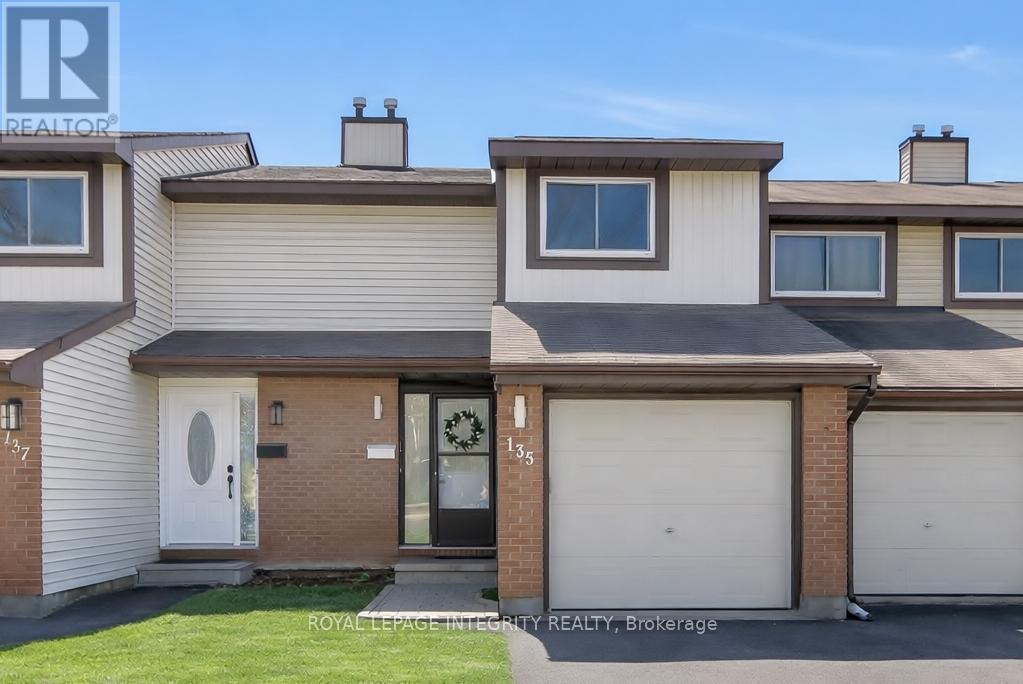 22 - 135 Castlefrank Road