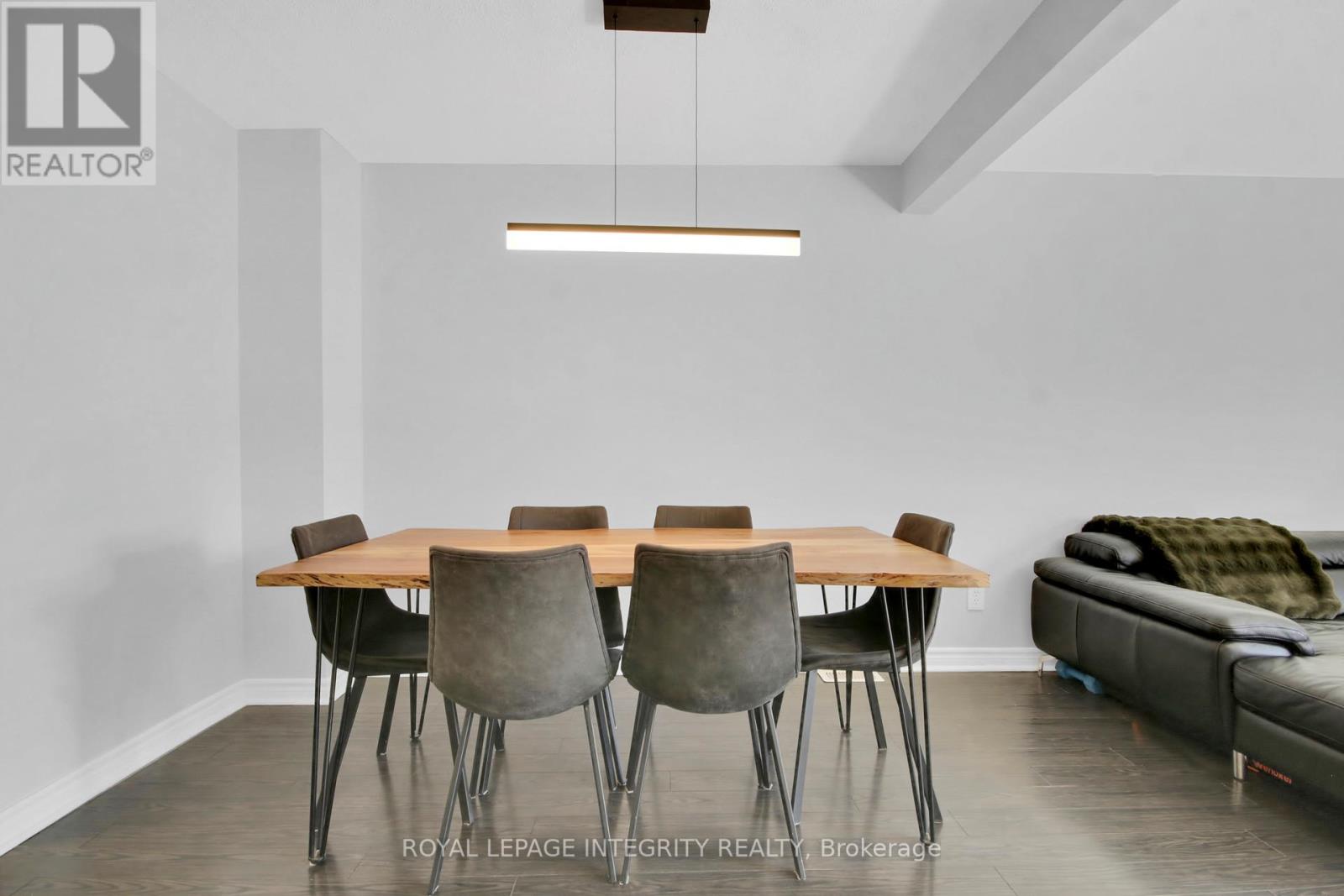 22 - 135 Castlefrank Road