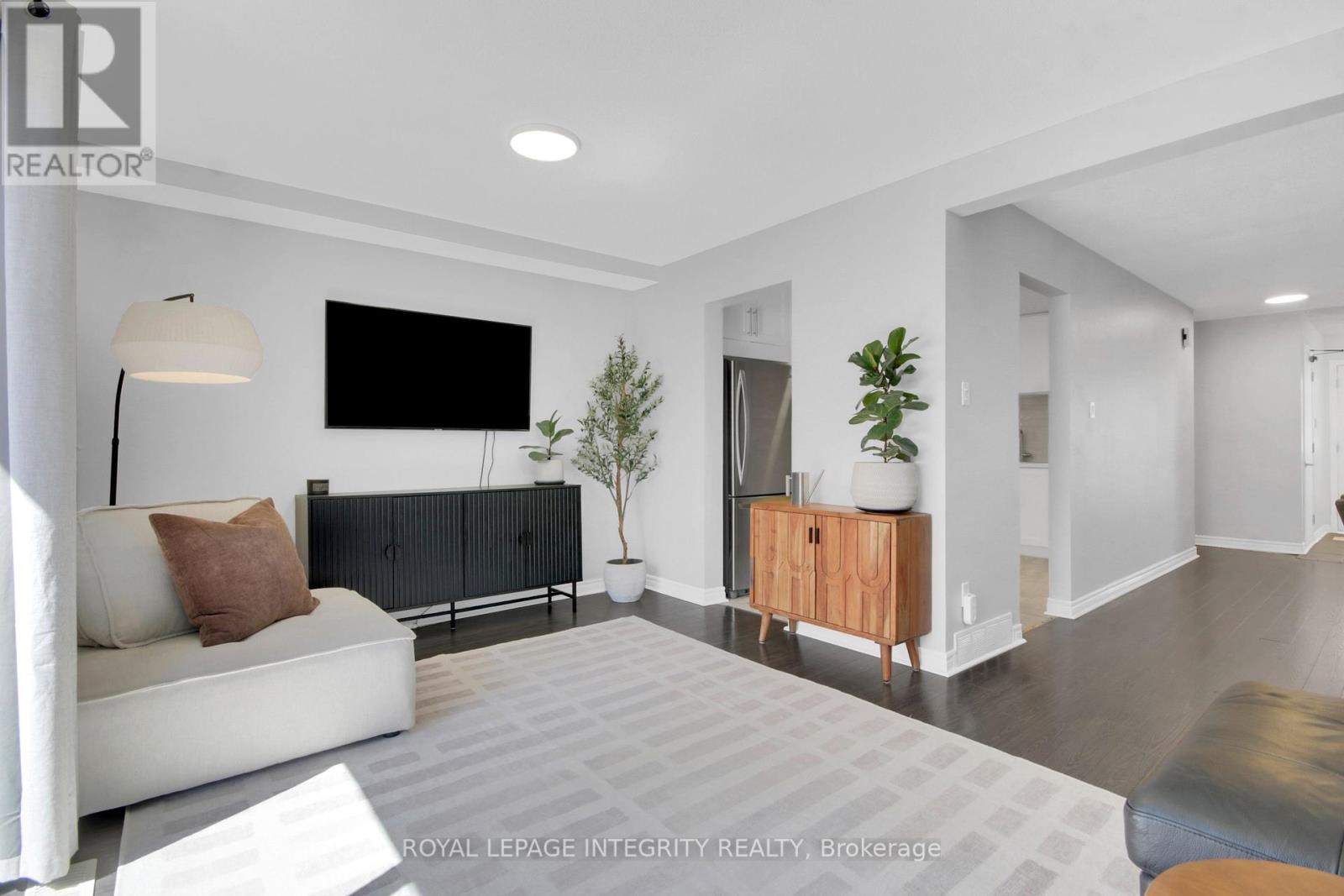 22 - 135 Castlefrank Road