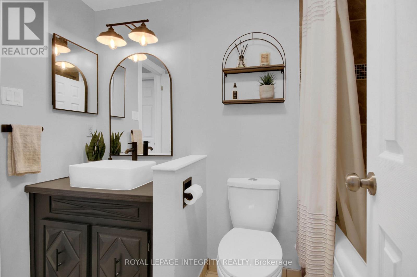 22 - 135 Castlefrank Road