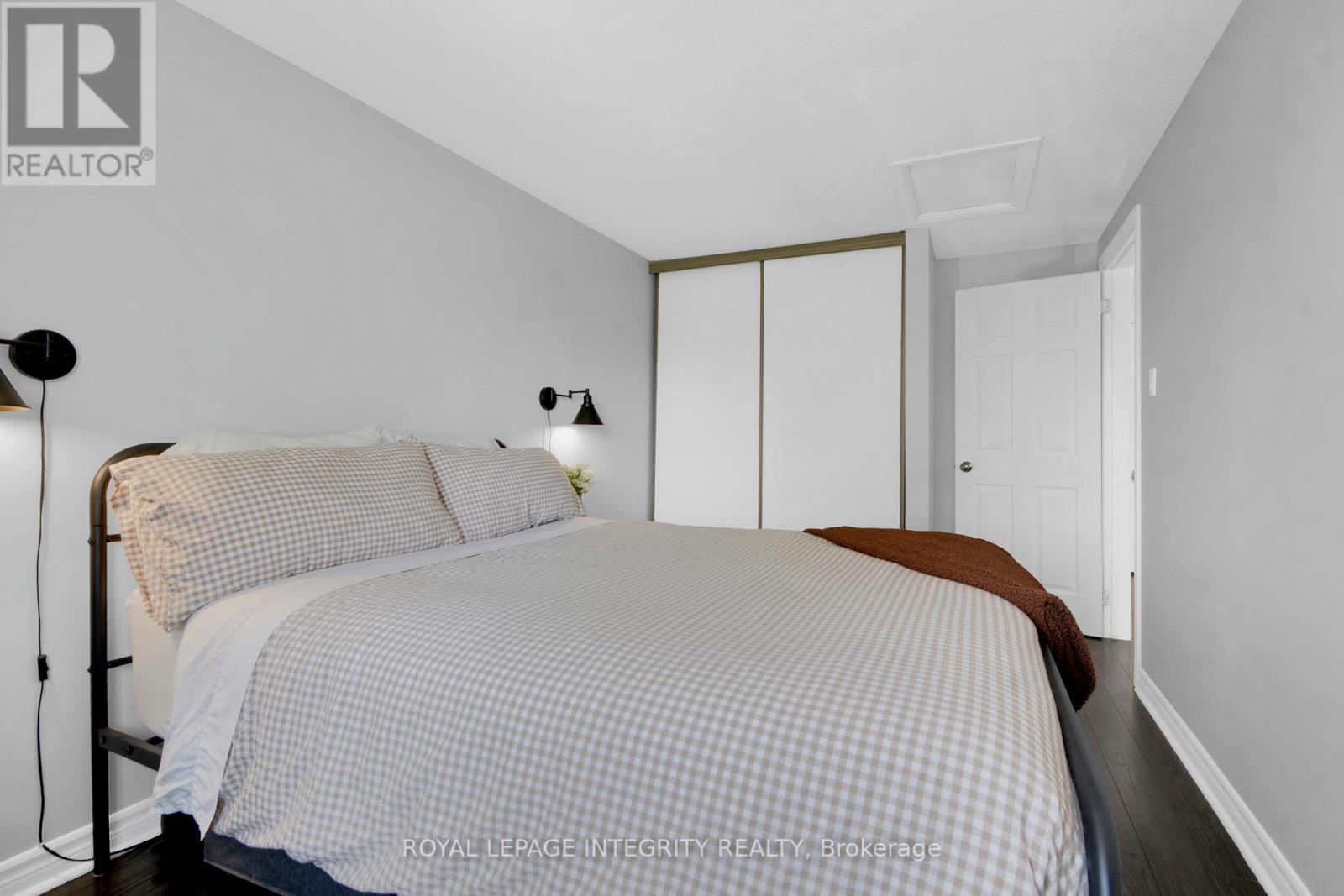 22 - 135 Castlefrank Road