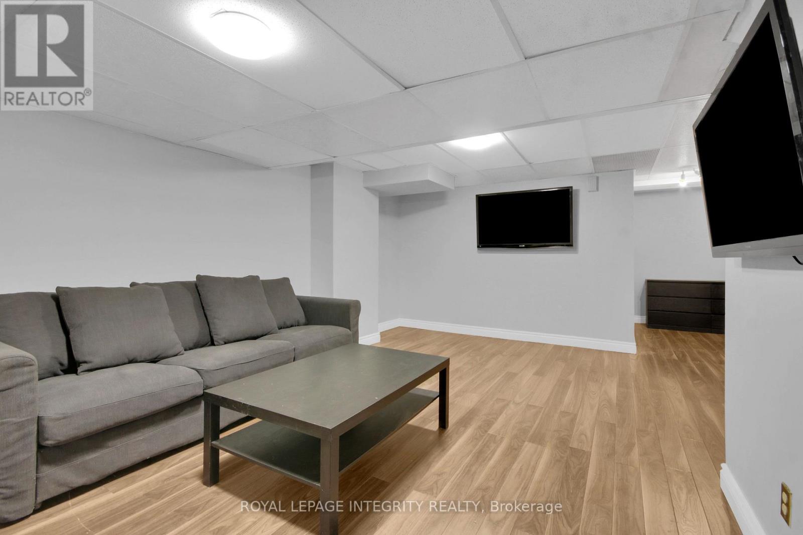 22 - 135 Castlefrank Road