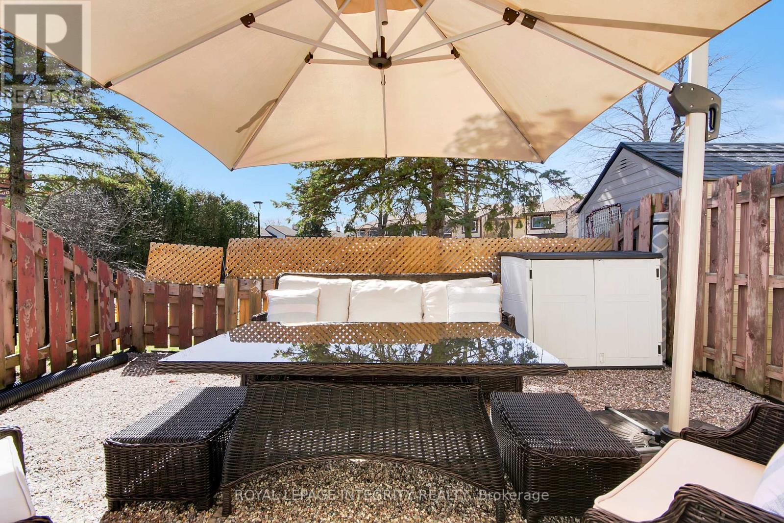 22 - 135 Castlefrank Road