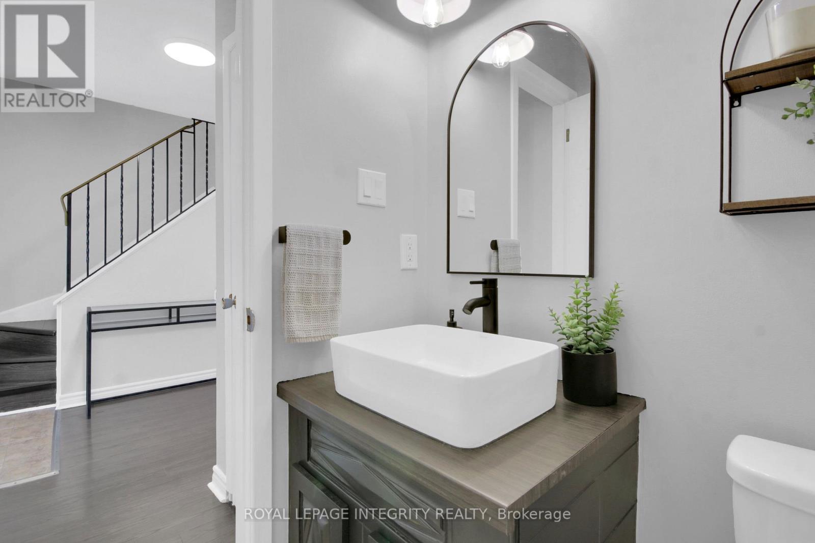 22 - 135 Castlefrank Road